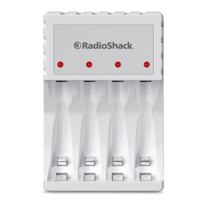 Cargador de Baterías AA y AAA RadioShack más 2 baterías AA Blanco